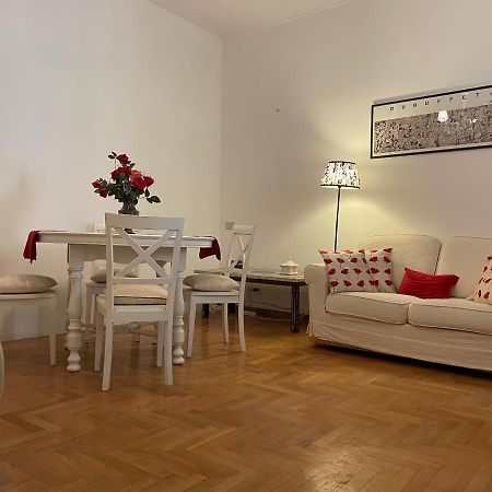 Elegant Apt-Typical Roman Palazzina Pz Alessandria Ngoại thất bức ảnh