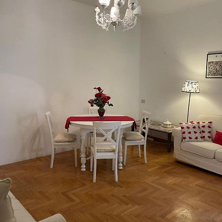 Elegant Apt-Typical Roman Palazzina Pz Alessandria Ngoại thất bức ảnh